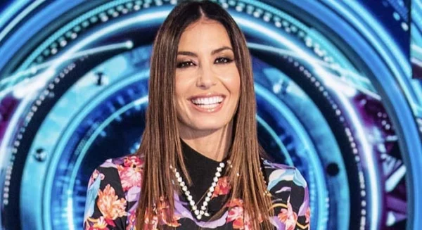 Elisabetta Gregoraci lancia frecciatine agli ex Vipponi? Ecco la verità