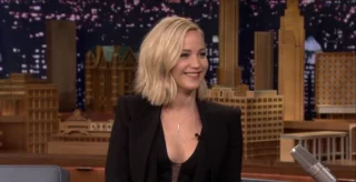 Jennifer Lawrence ha un incidente sul set: sospese le riprese del film