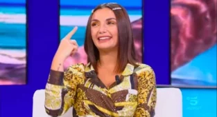 Elettra Lamborghini indossa l'abito di un brand italiano per L'Isola (FOTO)