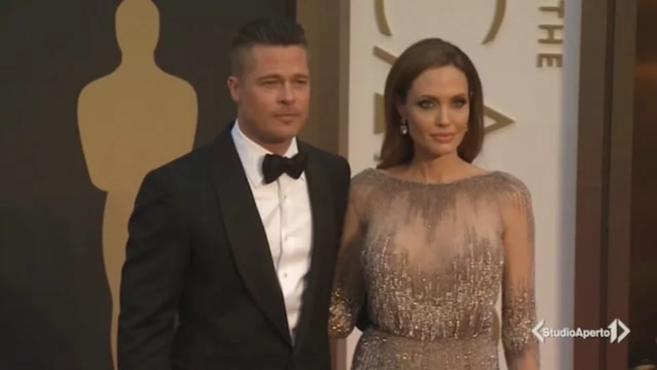 Guerra tra Angelina Jolie e Brad Pitt: il retroscena inedito su uno dei figli