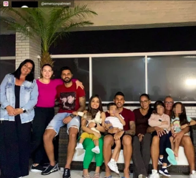 Italia - Emerson Palmieri e la sua famiglia