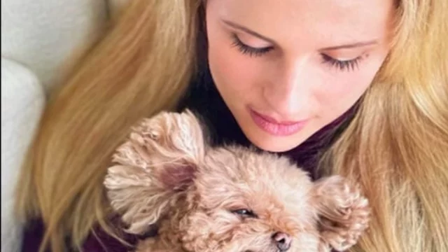 Michelle Hunziker dice addio alla cagnolina Lilly. Il toccante messaggio