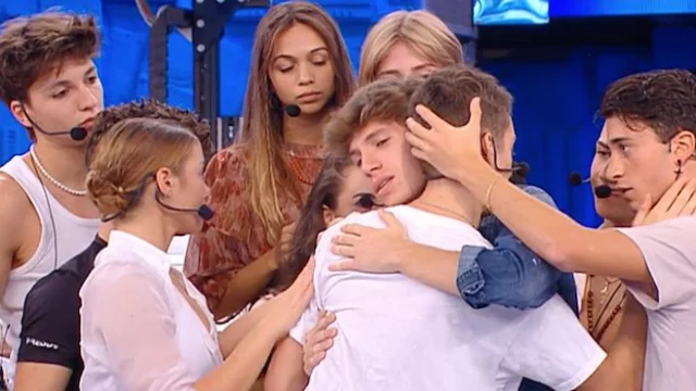 Matt Nigiotti perde la sfida e viene eliminato da Amici 21