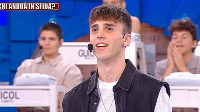 Amici 21, LDA riceve la telefonata a sorpresa del fratello (VIDEO)