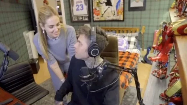 Chiara Ferragni sbotta con Fedez durante una diretta su Twitch (VIDEO)