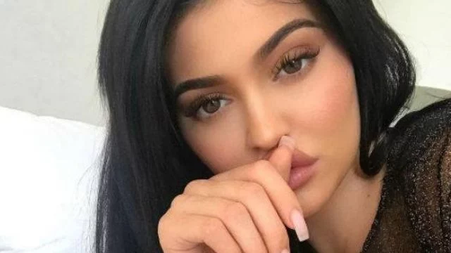 kylie jenner arrestato fan ossessionato