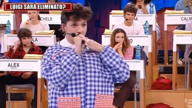 Amici 21, polemica per pancia finta e nuovo inedito di Luigi (VIDEO)