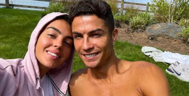 Cristiano Ronaldo, la foto della bimba appena nata dopo la perdita del figlio