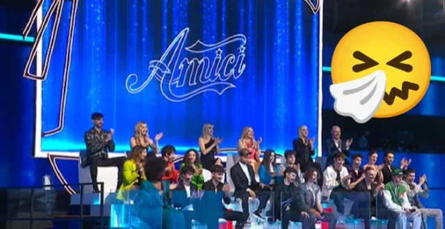 Amici 21: un ex allievo annulla un concerto per motivi di salute