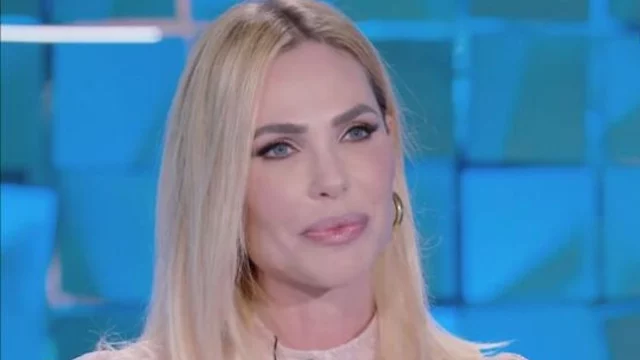 Ilary Blasi, un amico copriva Noemi e la storia con Totti? Lo scoop