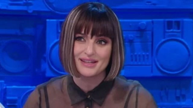 amici 22 arisa maestra canto ritorno