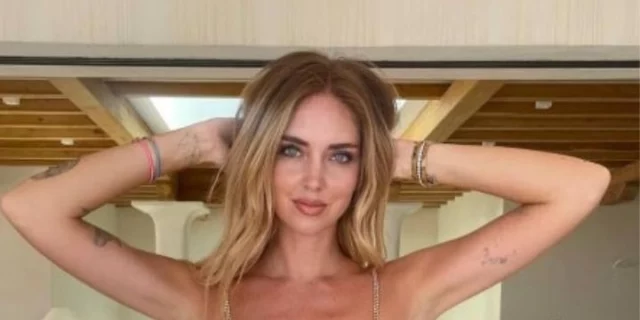 chiara ferragni trikini costo