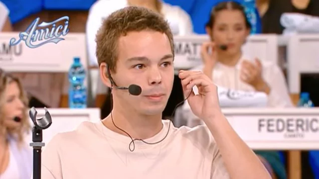 Amici 22: Andre racconta la sua triste infanzia in casetta