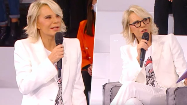 Maria De Filippi, brand e prezzo del look indossato oggi ad Amici