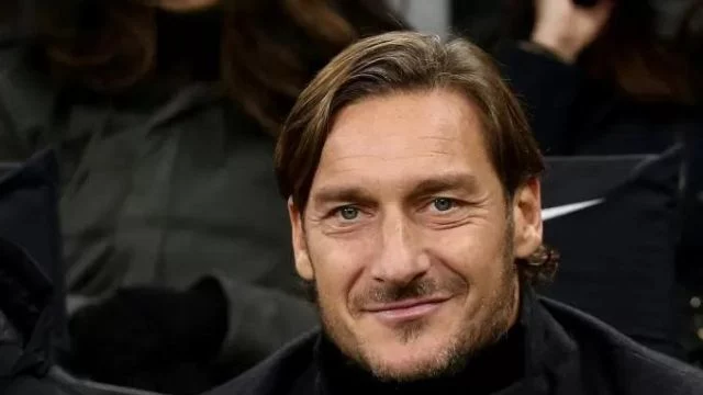 francesco totti vivere con noemi indiscrezione