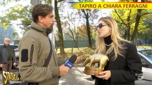 Chiara Ferragni riceve il Tapiro dopo la polemica al museo, ma lei fa chiarezza