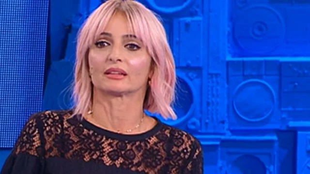 perché veronica peparini non insegnante amici 22