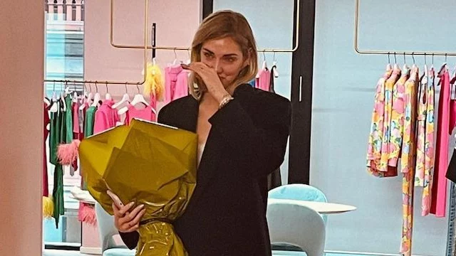 Chiara Ferragni in lacrime per una sorpresa del suo team