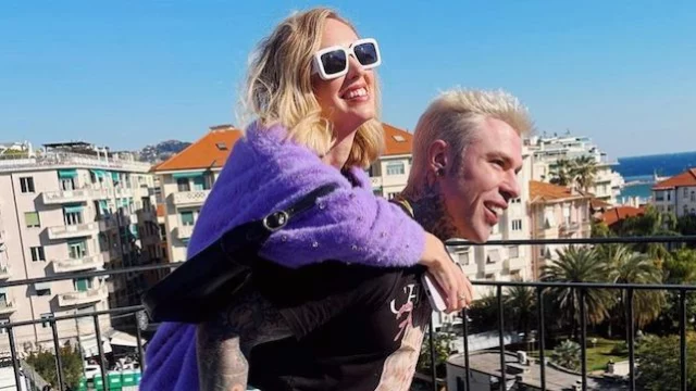 Chiara Ferragni e Fedez, sotto casa appare uno strano messaggio