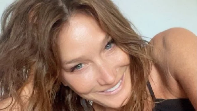 Carla Bruni sull'abito per Sanremo: 