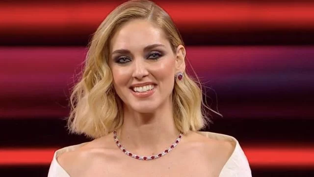 chiara ferragni contratto sanremo