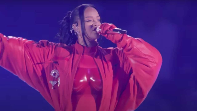 Rihanna non si accontenta di 350 mq e compra un attico a Los Angeles di 800 mq da 21 milioni