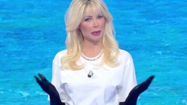 Ilary Blasi: il gesto eloquente in risposta a rumor e critiche