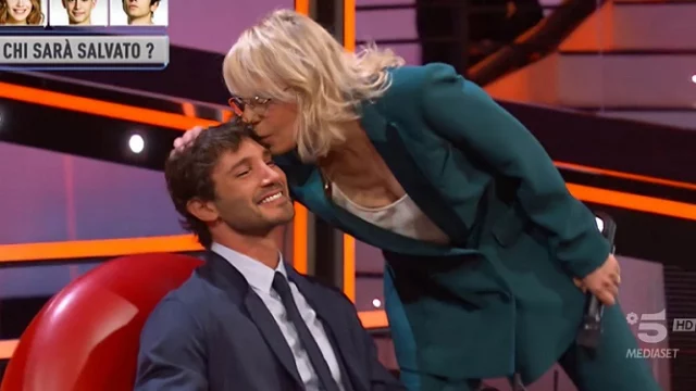 Stefano De Martino racconta delle ramanzine da Maria De Filippi