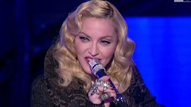 madonna ricoverata ospedale rinvia tour mondiale