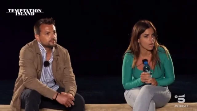 Temptation Island, il falò anticipato tra Alessia e Davide (VIDEO)