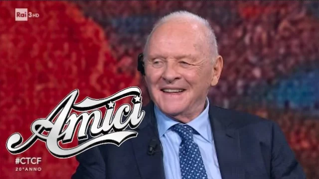 Amici, alcuni ex allievi nel cast della serie con Anthony Hopkins