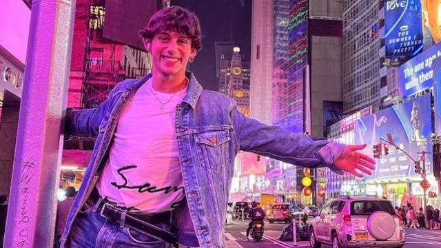 Samu Segreto vola a New York dopo la borsa di studio vinta ad Amici