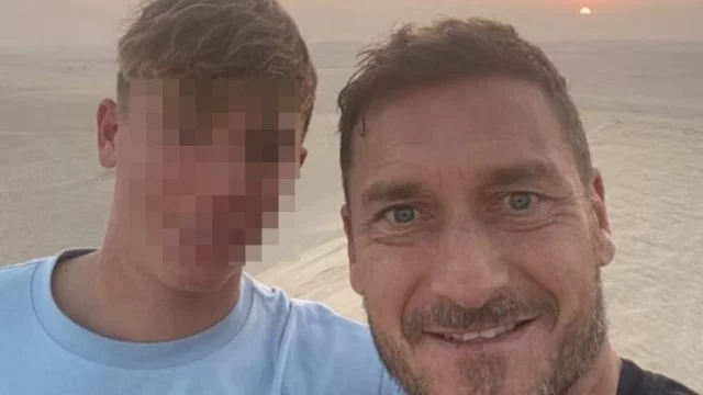 Cristian Totti, figlio di Francesco e Ilary, apre negozio abbigliamento