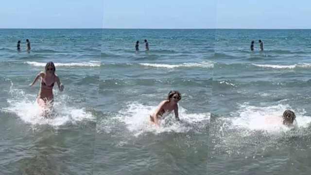 Chiara Ferragni cade in acqua mentre esce correndo dal mare: la simpatica gaffe