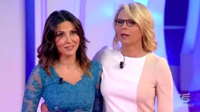 Sabrina Ferili risponde a chi parla di presunte tensioni con Maria