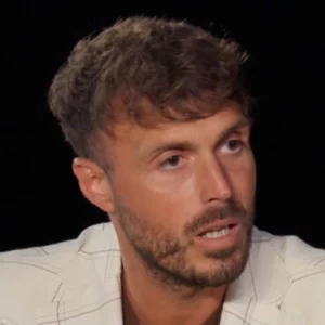 Temptation Island, Alex avvistato con una misteriosa ragazza