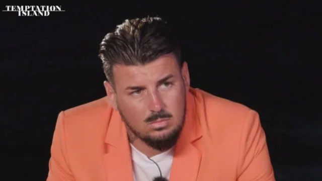 Temptation Island, due tentatrici avrebbero litigato per Lino