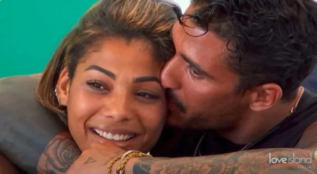 Love Island - Yulia Bruschi e l'ex Manuel Pirelli