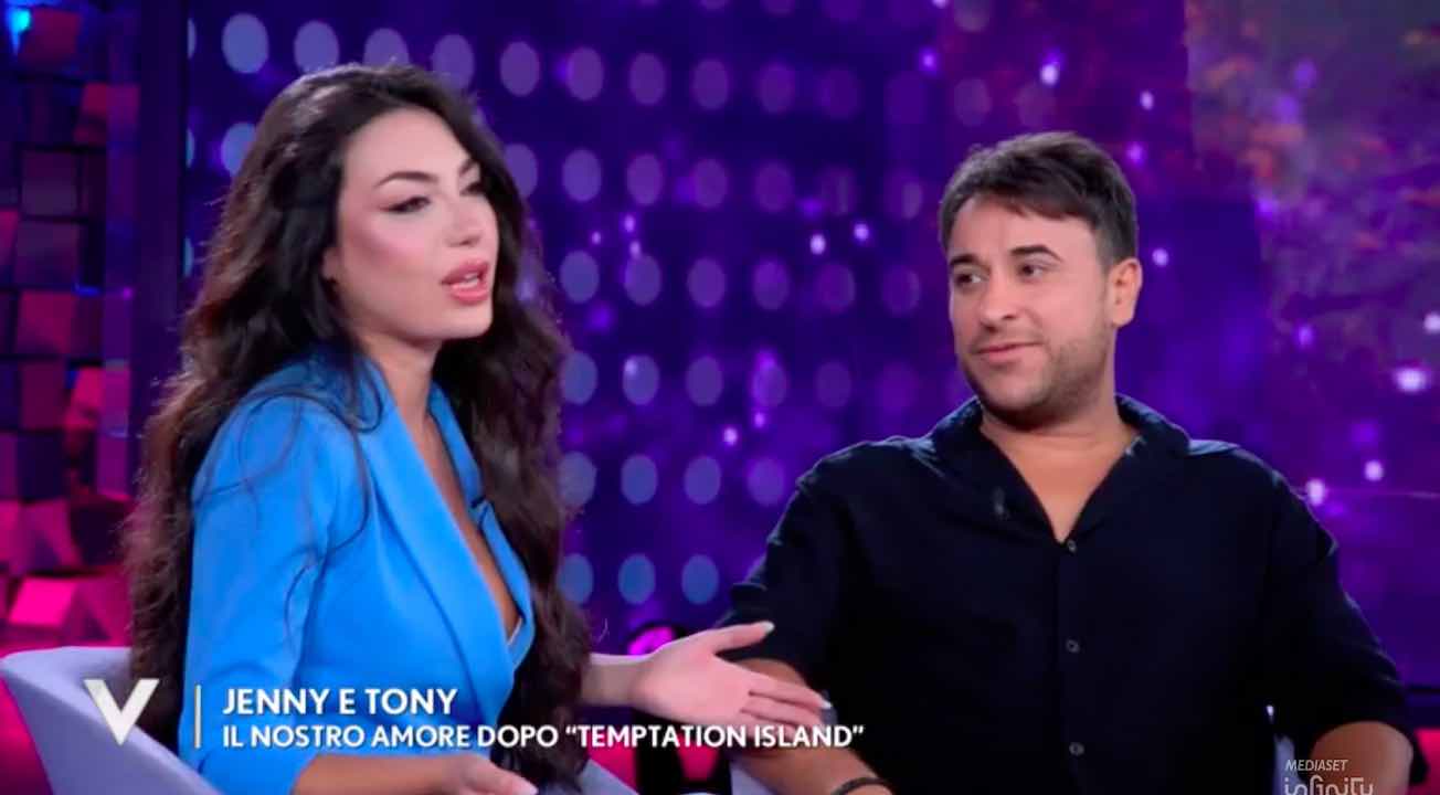 Tony rivela: “Vorrei diventare papà e sposarmi”, ma Jenny lo gela in diretta: “Sei in prova”