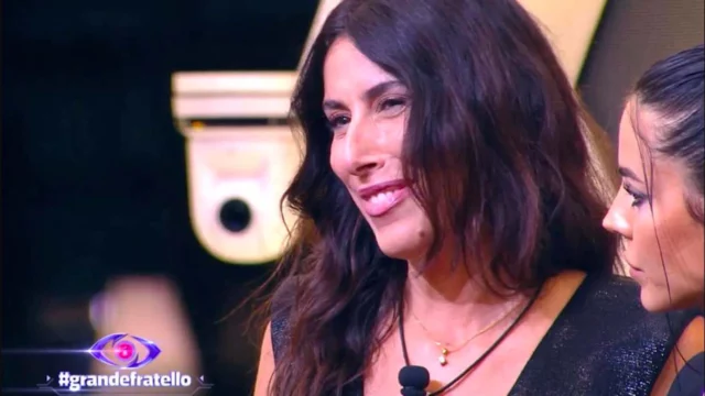 Amanda Lecciso contesa tra due uomini al Grande Fratello