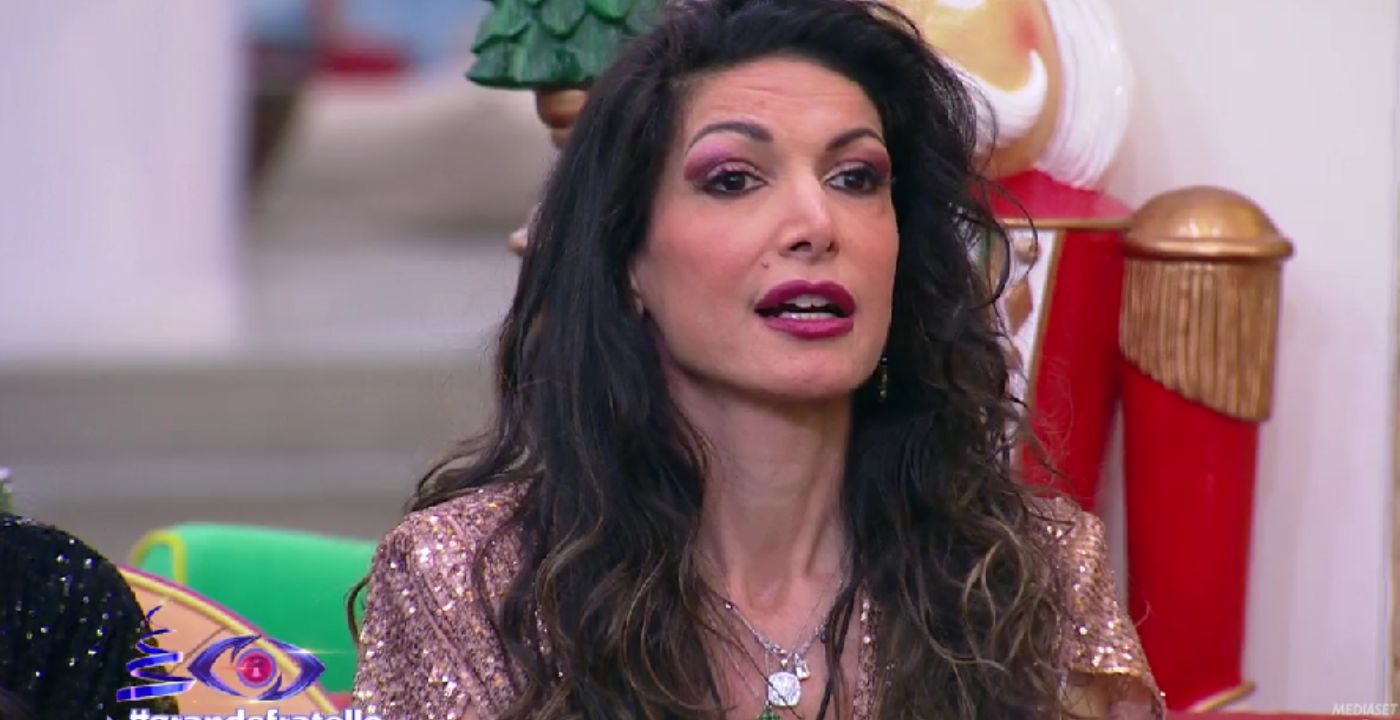 Maria Monsè non si chiama veramente…Maria Monsè! Spunta il suo vero nome