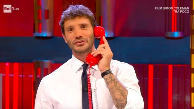 Stefano De Martino fa ascolti da Sanremo, il suo Affari Tuoi supera i 6 milioni e mezzo di spettatori