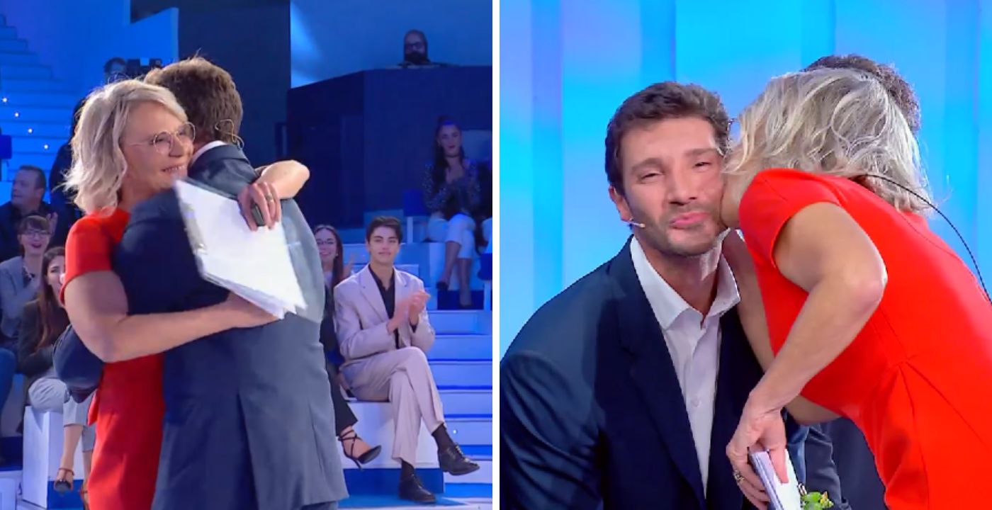 Fuori programma a C’è posta per te, Maria si emoziona per l’arrivo di Stefano e lo bacia (VIDEO)