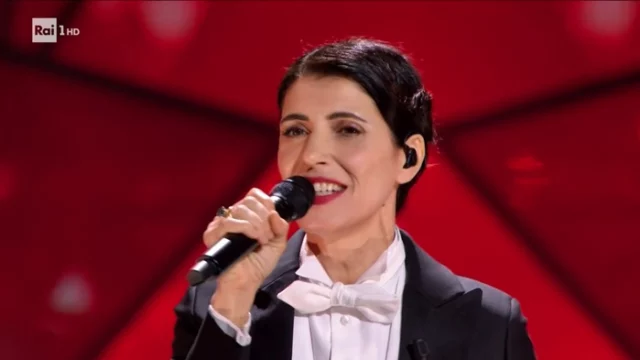 Sanremo 2025, standing ovation per Giorgia da parte dell'orchestra