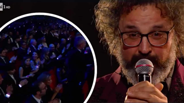 Simone Cristicchi commuove l'Ariston e si becca la prima standing ovation di Sanremo 2025