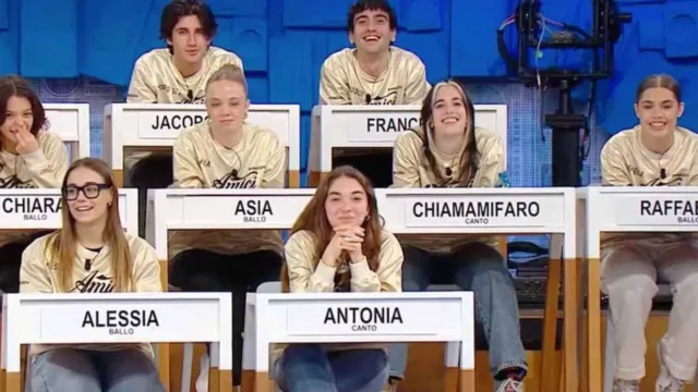 Amici 24, rivelata la formazione delle squadre del Serale