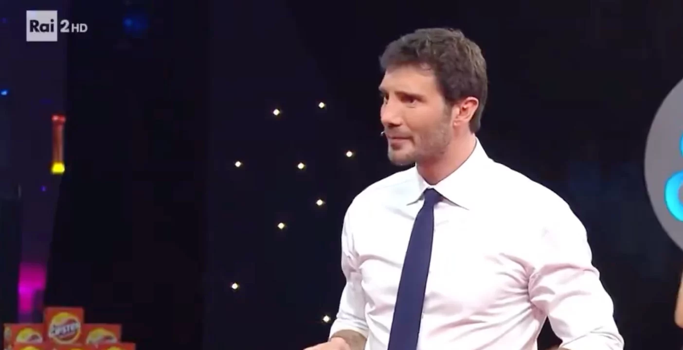 Stefano De Martino registra ascolti da capogiro con Affari Tuoi e STEP